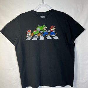 Men’s Black Size Large Super Mario Bro Beatles Abbey Rd Short Sleeve T Shirt